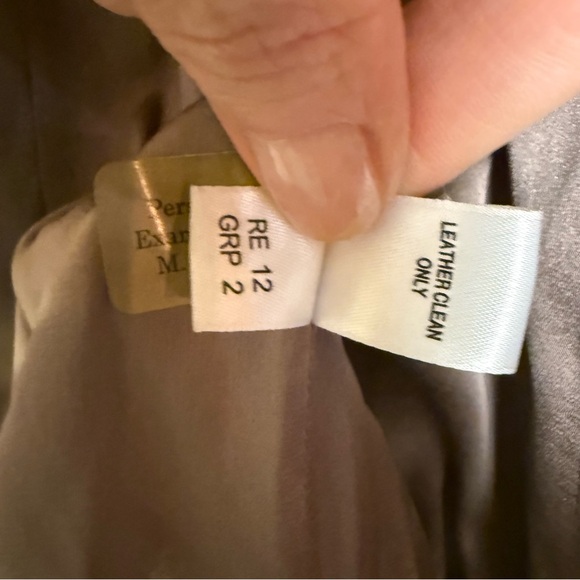 St. John Women's Taupe Lightweight Leather Jacket sz 4 - Picture 14 of 16